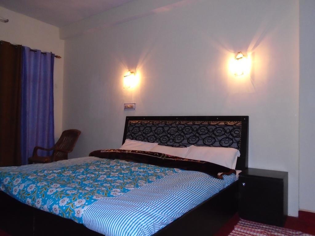 New Dolma Hotel Almora Rum bild